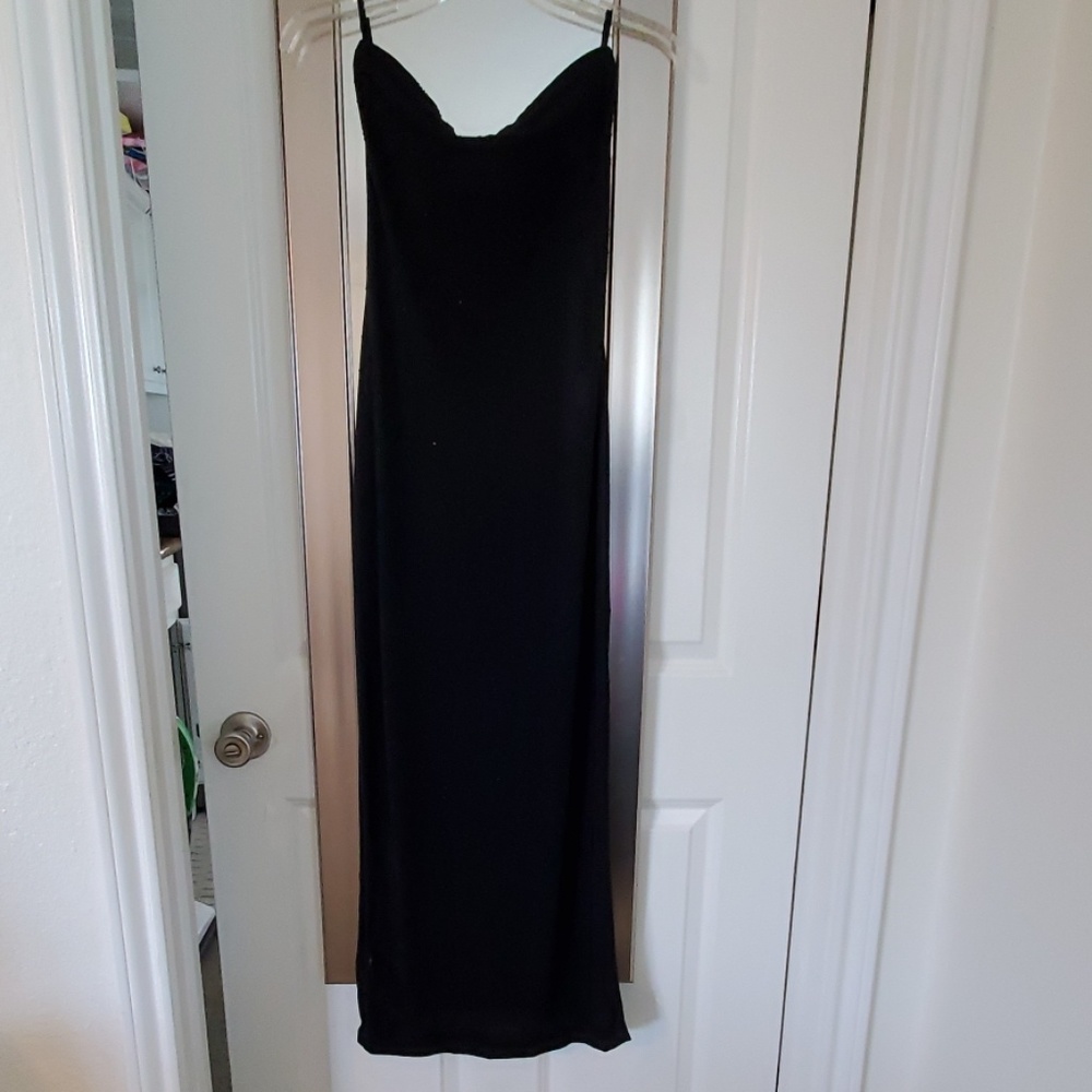 Beautiful bead detailed strapless dress